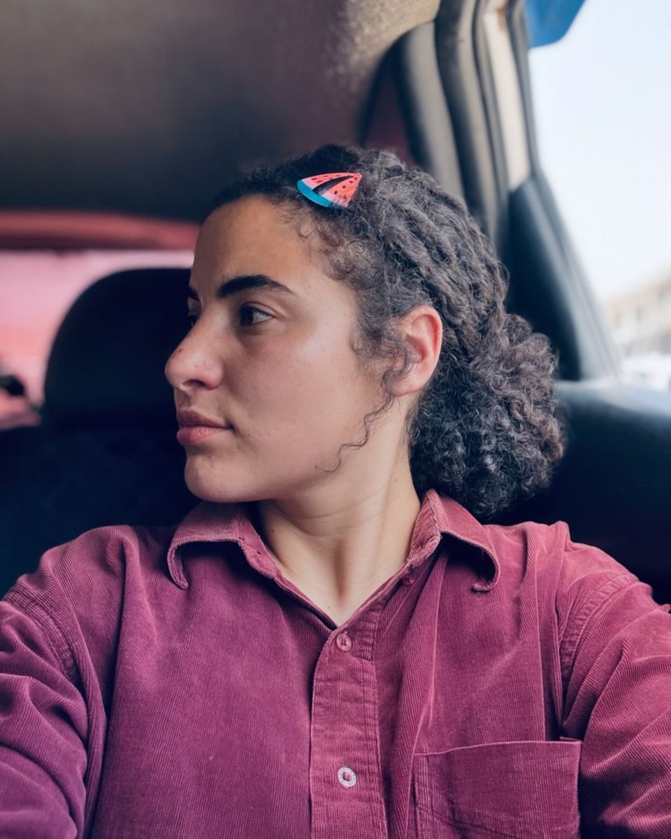 gazanotice's tweet image. Palestinian journalist Bisan Owda: so here is my message:

“Dear brothers and sisters in humanity, we are living in a dirty, ugly unfortunate world and in its worst era, I have never seen all of you or hear your stories, life struggles and hopes but I truly believe that standing…