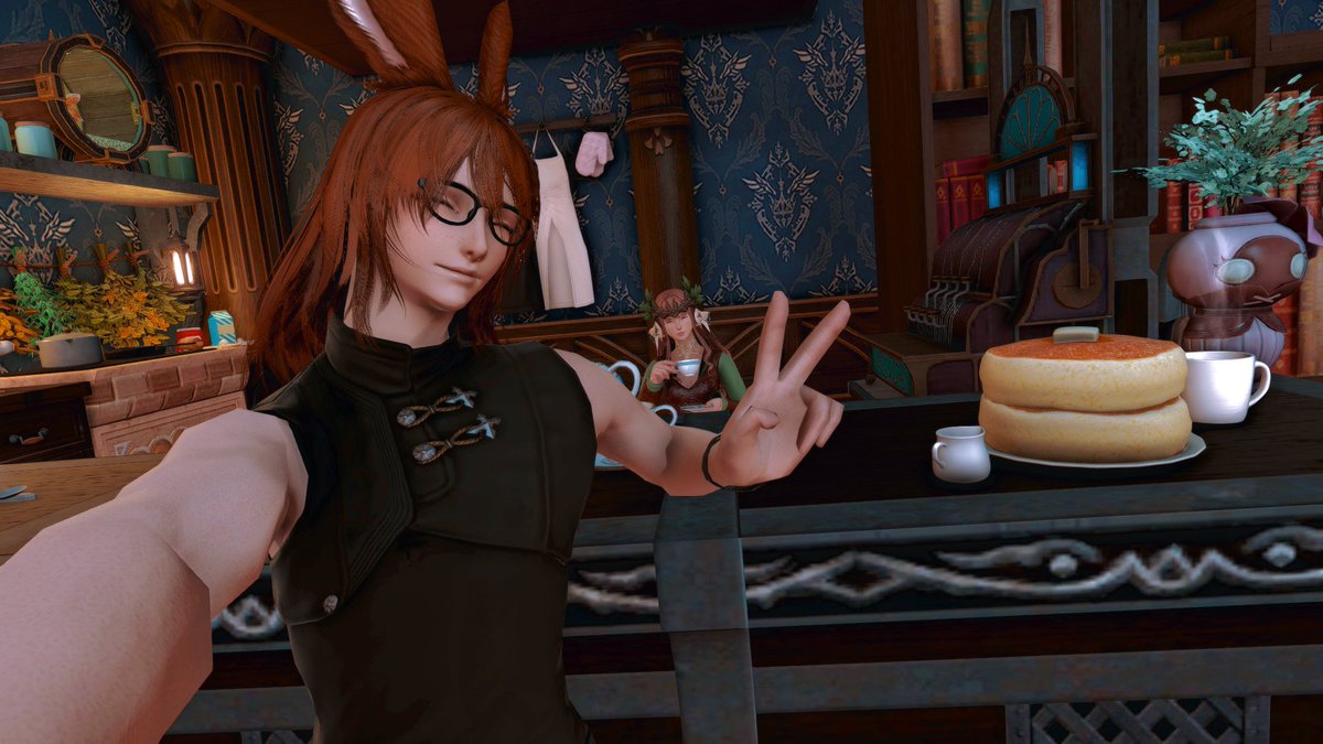 NogardFal's tweet photo. visited a lovely cafe and took a cute selfie with the owner :D https://t.co/BTd4IcyLsg