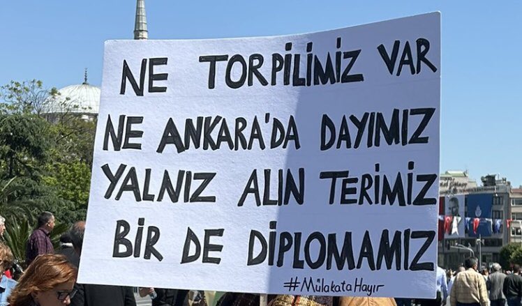 cuneytiltus's tweet photo. Bu ülkenin diplomalı gençlerinin emek vererek bir yere gelirim inancını kıranlar utansın... https://t.co/TaMXlWAVR5