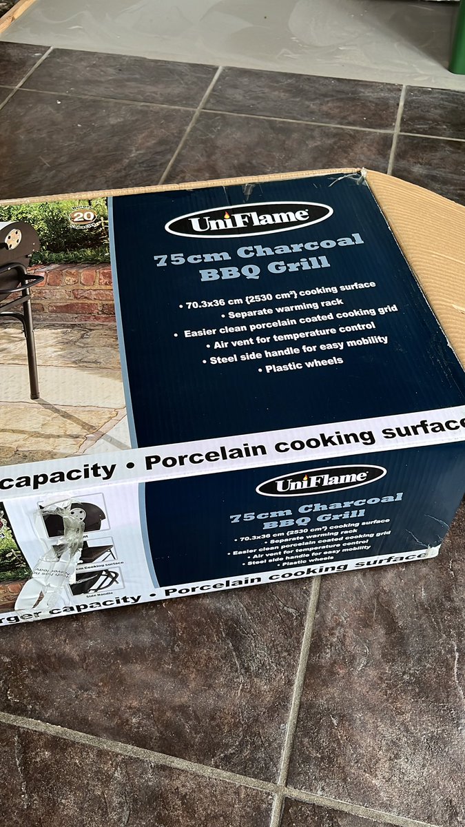 msmith1079's tweet photo. @AsdaServiceTeam 
This is the 2nd BBQ in two days to have the same faults when opened. Absolutely fuming 😡 to have wasted time going backwards and forwards to the store. I think your suppliers QA/QC needs auditing. Not a happy customer…. https://t.co/aMOPLRMTlo