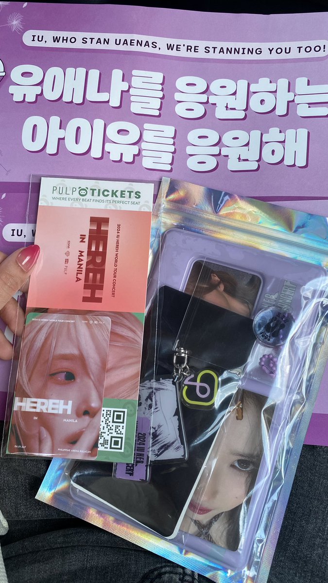 DyniePdC's tweet photo. Finally! 😭💗#HEREH_WORLD_TOUR_IN_MANILA https://t.co/RdQWUty53q