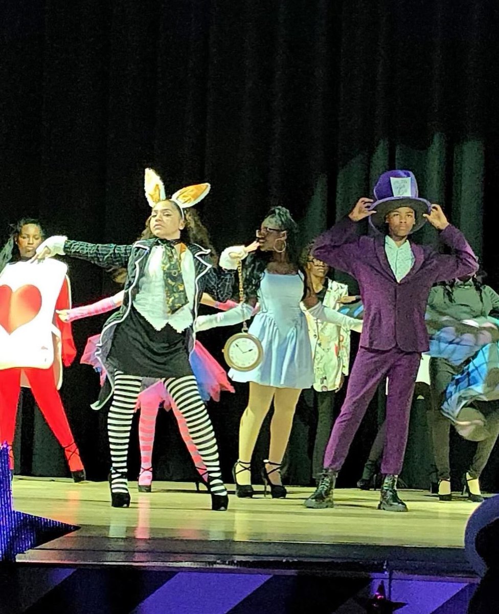 WalkerMillMS's tweet photo. Our Prestigious Models put on an excellent fashion show last month! Ms. Lampkins and Ms. Blocker deserve a huge round of applause. @wmmstag #pgcps #pgcpsproud #pantherpride #wmms #blueandgold #modelbehavior #ModelingTeam https://t.co/4FGhO7zQW2