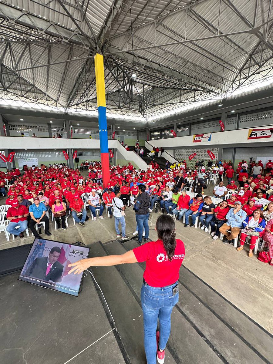 OviedoPSUV's tweet photo. Bienvenido hermano Pedro Infante a Ciudad Guayana, tu tierra, hoy el pueblo está de pie con @NicolasMaduro en el Pleno Organizativo del PSUV rumbo a la victoria del 28J.

#PuebloEnLasRedes https://t.co/1AAjQEeWd7