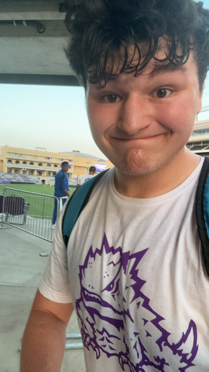 BigSid_56's tweet photo. Had a great time at @TCUFootball summer camp yesterday and got some great work in. 🔥 Going to SMU later today for another camp super excited 💪 @TCUFootball @LoganTillman @CoachSonnyDykes https://t.co/d7ChixMWCq