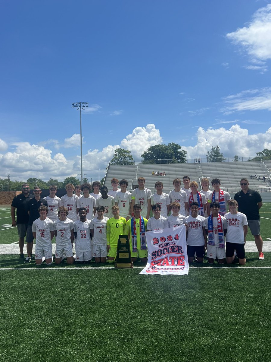 🏆Congratulation to Dallas Center-Grimes, your Class 3A state champions! #iahssoc

⚽️  iahsaa.org/soccer/state-t…