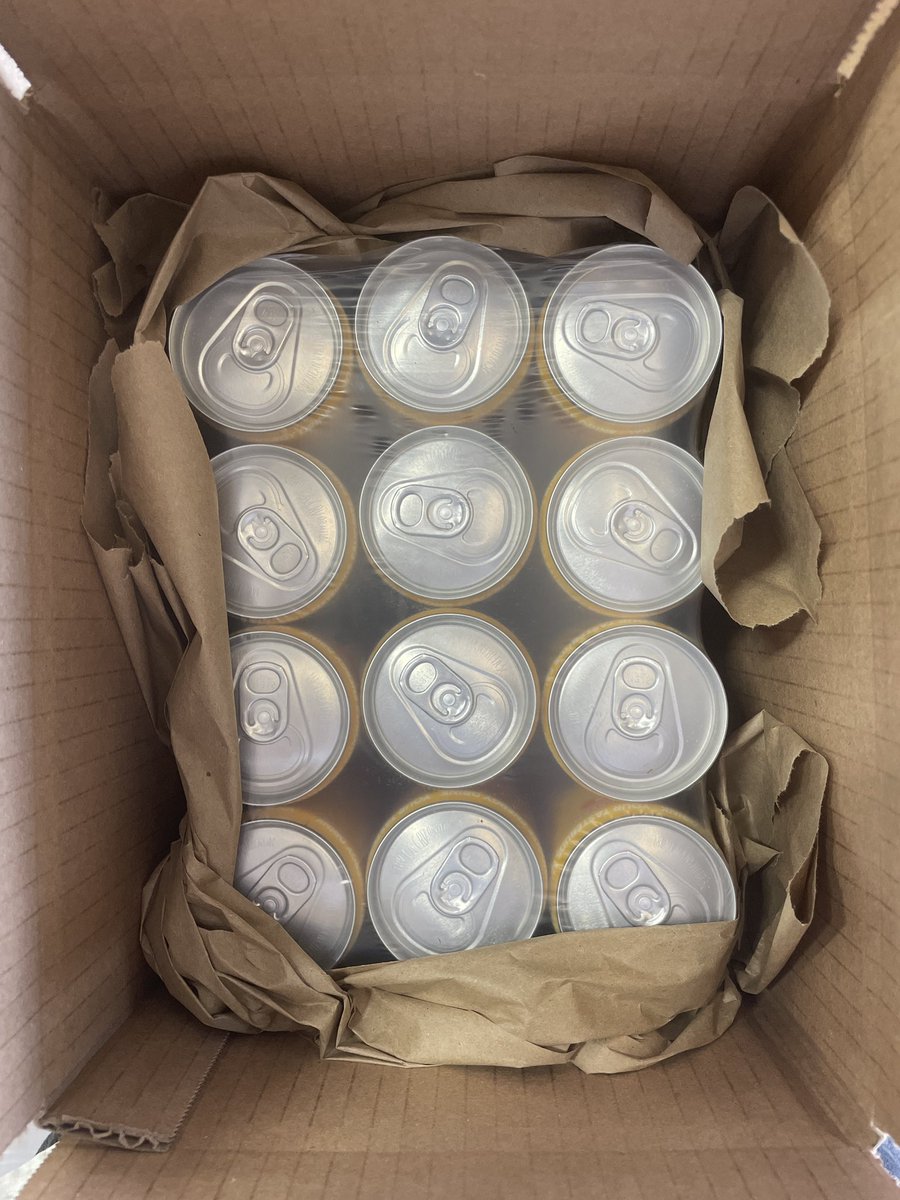 DubbyEnergy's tweet photo. Packaging a case of mango orange cream https://t.co/rS2slUfOjb