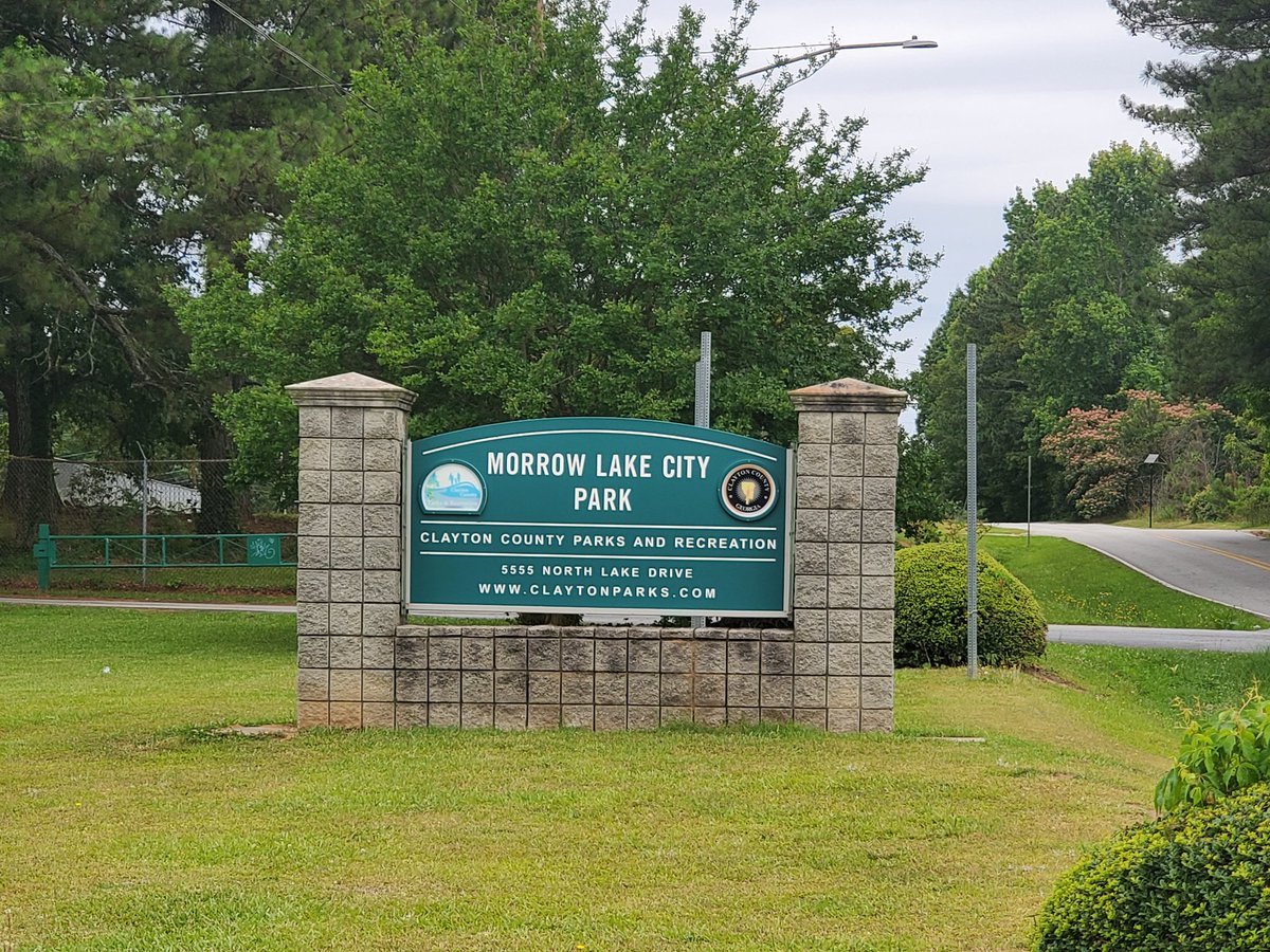 TamaraShealey's tweet photo. So, #ReparationsSunday registered to participate in a vending event to fundraise for our efforts for #ReparationsNow
and THIS where the #d9 hosted. A park that sits in the middle of power grids, a park they should be fighting to close... I left, VERY disappointed. #Reparations https://t.co/vCOZ7aKXpX