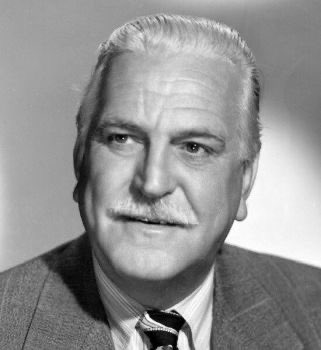 brinatello's tweet photo. ✨ And remember, my sentimental friend, that a heart ❤️ is not judged by how much you love, but by how much you are loved by others. ✨

Happy Heavenly Birthday 🎂 to #FrankMorgan, best known as #ProfessorMarvel #TheGatekeeper #TheCarriageDriver #TheGuard and #TheWizardOfOz. 🎈🥰 https://t.co/qLOYkxVKg3