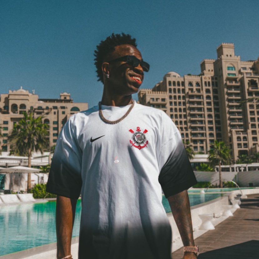 Final da Champions League vai começar daqui a pouco!

De qual lado você está?! 

Marco Reus x Vinicius Júnior