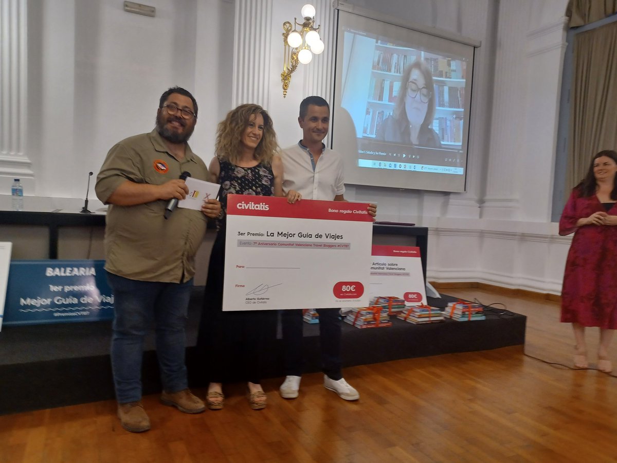 CValencianaTB (@cvalencianatb) on Twitter photo Comienzan los #PremiosCVTB7: El tercer premio a la mejor guía de viajes es para <a href="/viajeelefantes/">El viaje de los elefantes</a> #CVTB7 #XàtivaEnamora Comienzan los #PremiosCVTB7: El tercer premio a la mejor guía de viajes es para <a href="/viajeelefantes/">El viaje de los elefantes</a> #CVTB7 #XàtivaEnamora