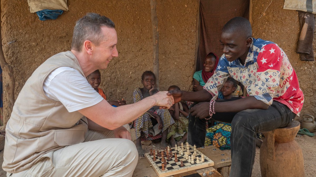 Jeg har prøvd å formidle historier fra Hawa, Hadja, Daniel, Hadiza og andre mennesker på flukt i Kamerun. 

Les svært gjerne. Dette er mennesker som fortjener vår oppmerksomhet og støtte.

nettavisen.no/norsk-debatt/t…