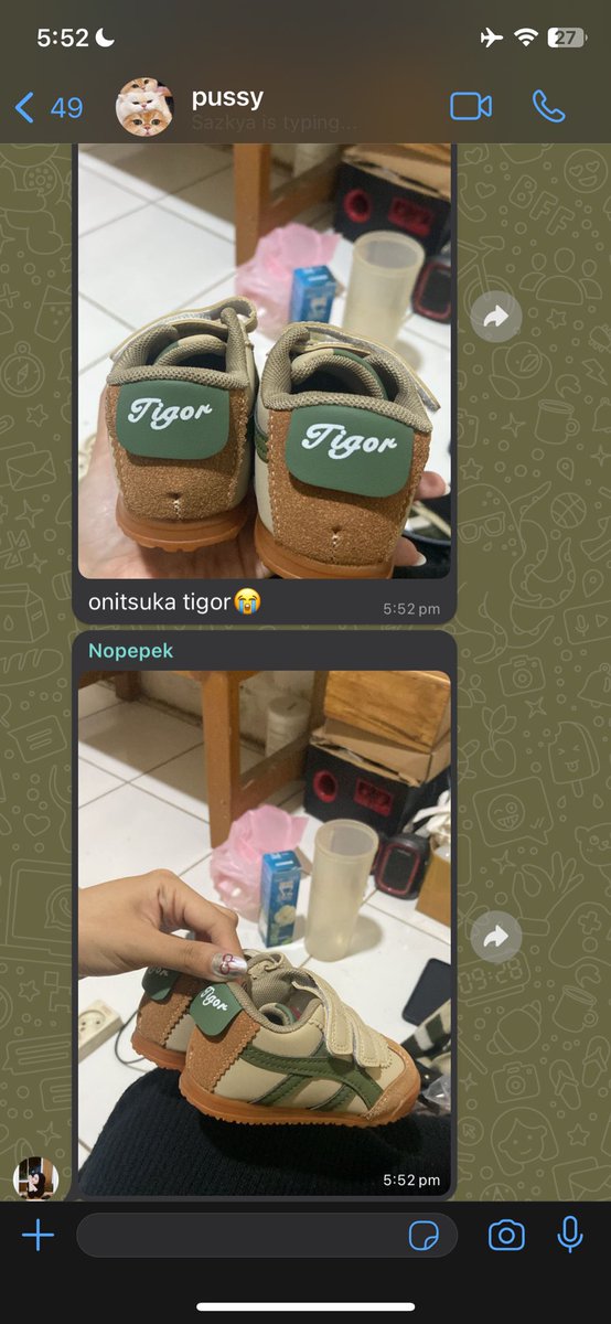 mau ngeshare ini deh, jd temenku beliin kado buat ponakannya tp dia ga detail cek contoh gambarnya trs pas dateng ternyata ONITSUKA TIGOR anj HAHAHHAHA berubah jd made in medan 😭