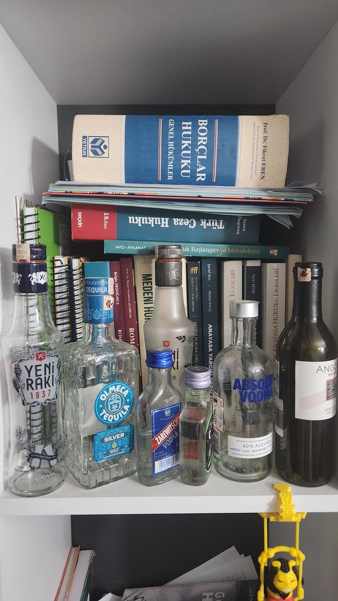 EgeRandom's tweet image. Arkadakiler kafada bitti ama onları okurken kafa da bitti...