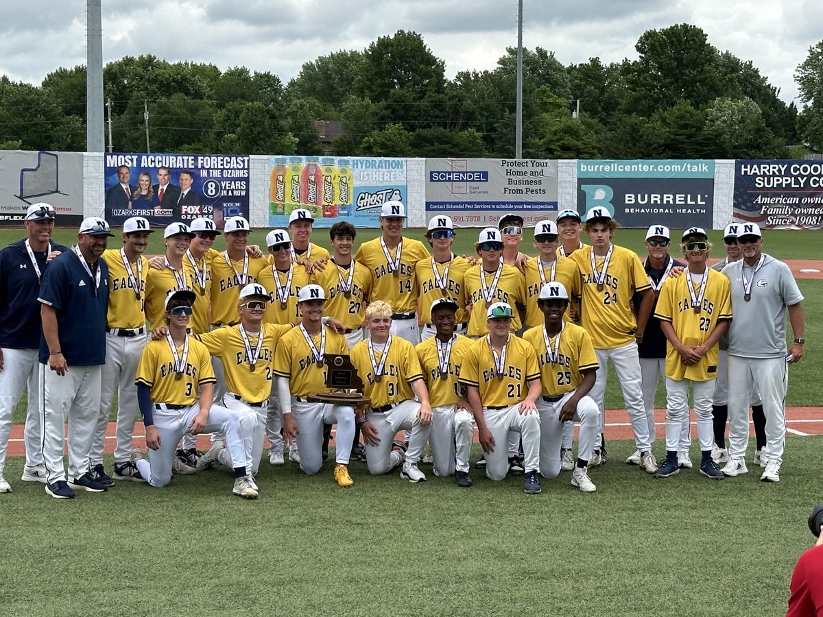 Eagles finish the season with a 4-0 win over Francis Howell and 3rd Place in Class 6. These guys made the most of their last game, couldn’t be more proud of them. Special group and a special season, gonna be tough letting this group go. #RFB