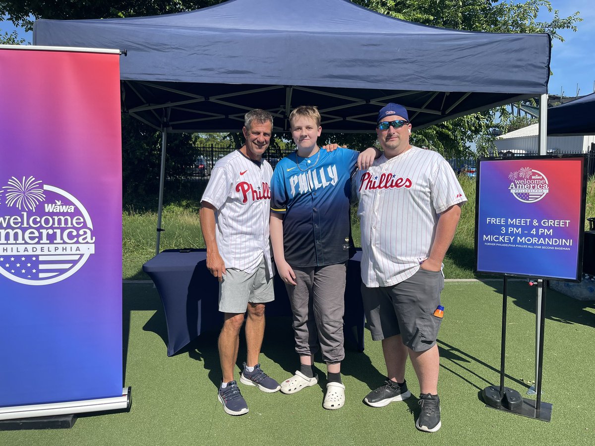 When you get to meet Mickey Morandini before an <a href="/Phillies/">Philadelphia Phillies</a> game completely by accident, you can say it’s been a pretty good day.