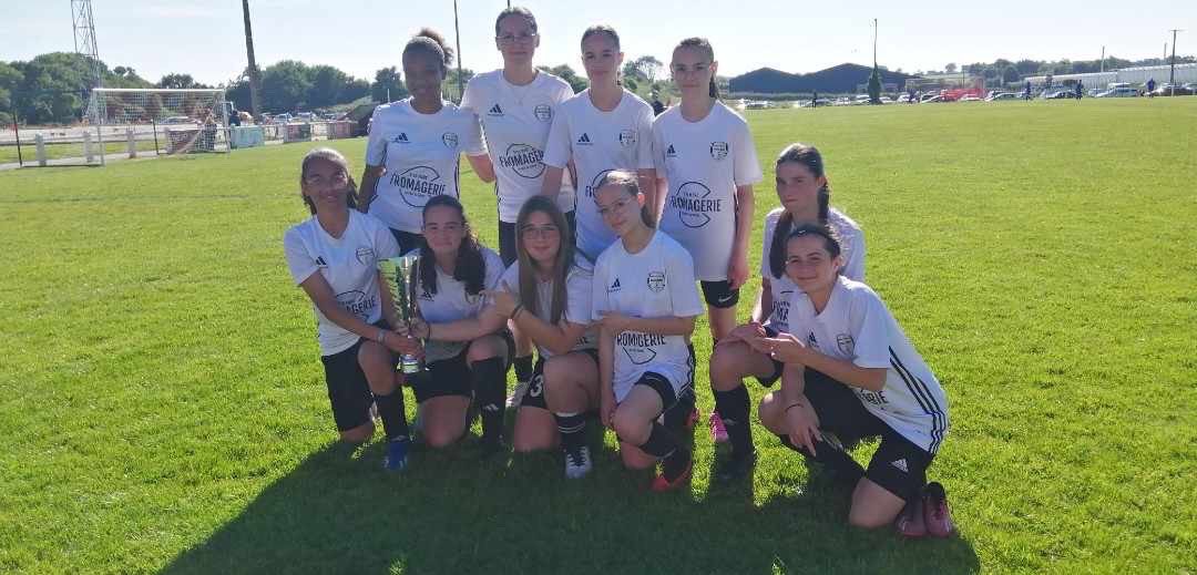 AS_Guilers's tweet photo. Félicitations aux U15 Filles qui terminent deuxième de « La Mespaulitaine »🥈
Seulement une seule défaite du tournoi, malheureusement en finale …
Bravo les filles pour ce beau parcours 🤩
#ASG #Guilers #AllezGuilers #ViveLAmicale #ASGuilers https://t.co/ZUDqInBRrK