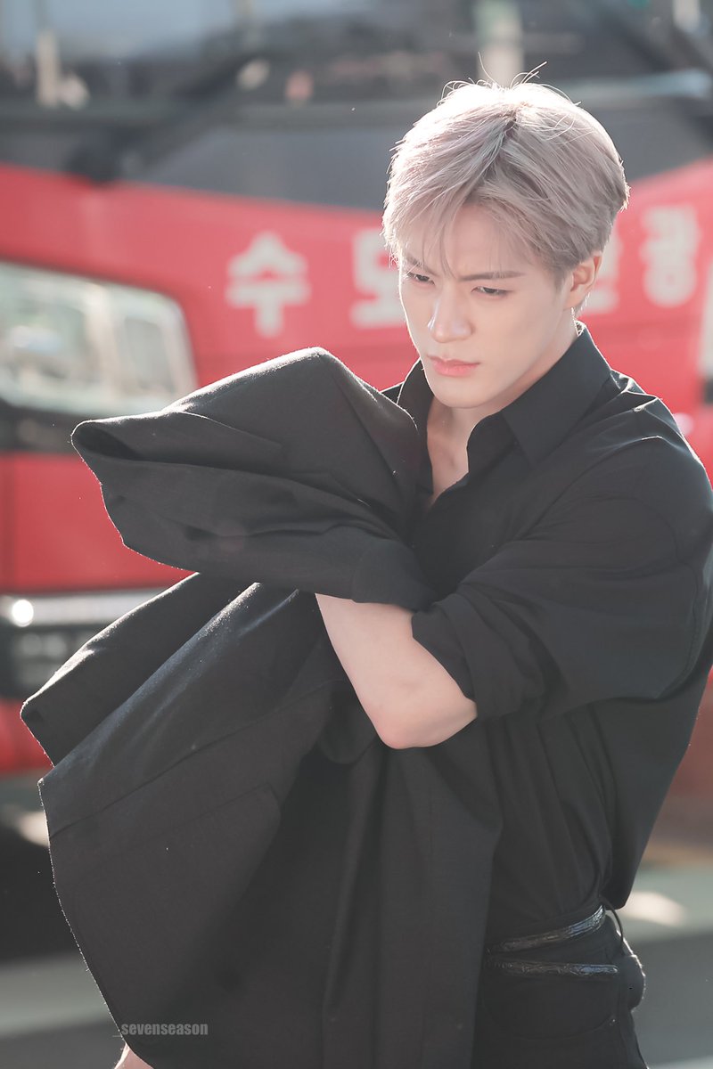𝙨𝙨𝙨𝙨𝙨𝙨𝙨𝙚𝙖𝙨𝙤𝙣 tweet media