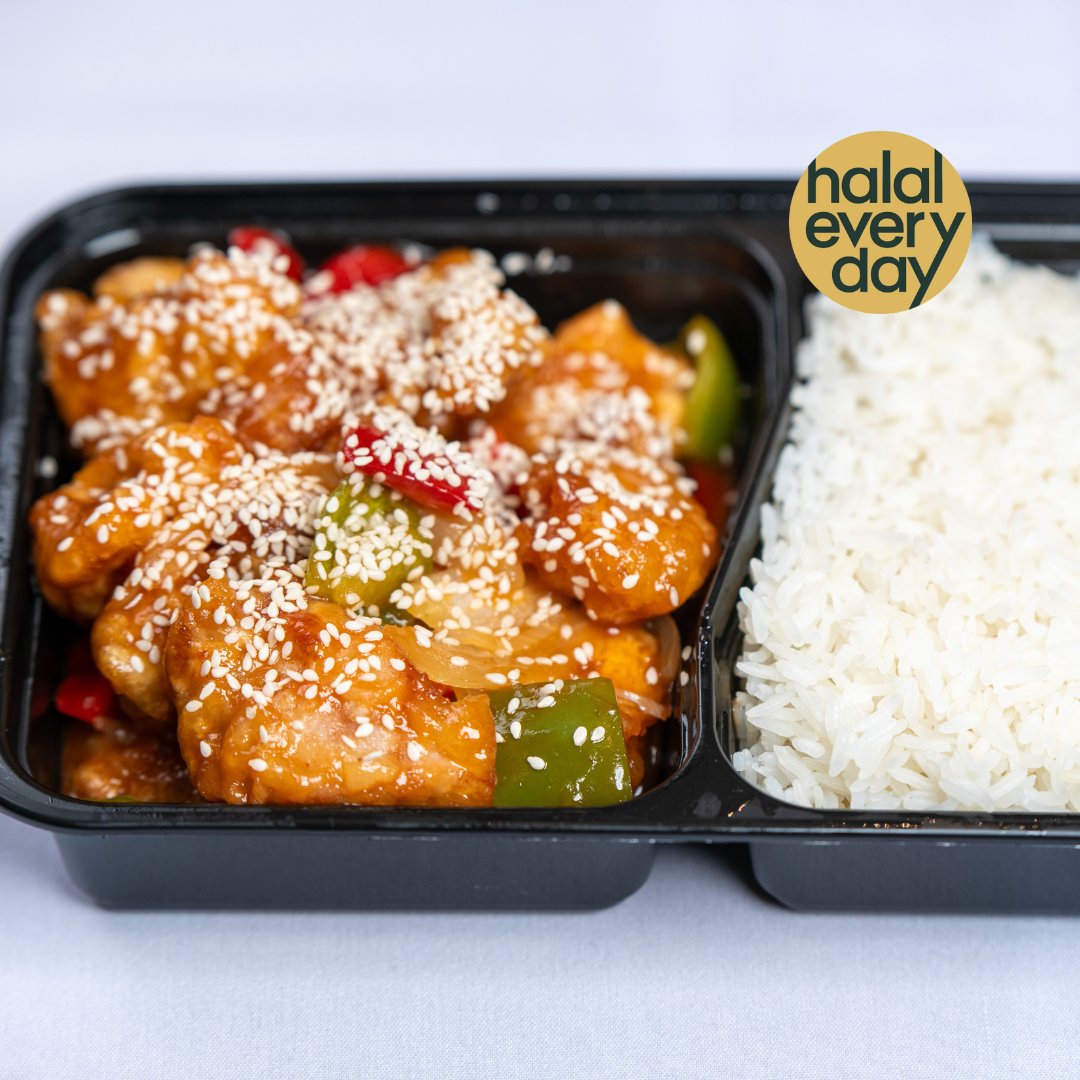 halal_everyday's tweet photo. 🍊✨ Savor the Zest of Flavor with Our Irresistible Orange Chicken! 🍚🍊🥡

📍 Cleveland Park, DC
Order online at https://t.co/xYdoqw4tVZ, or call 434-MY-HALAL

#halal #visitdc #dmveats #asianfood #uyghur #dccatering #dcrestaurants #dctakeout https://t.co/aOzquC5RHT