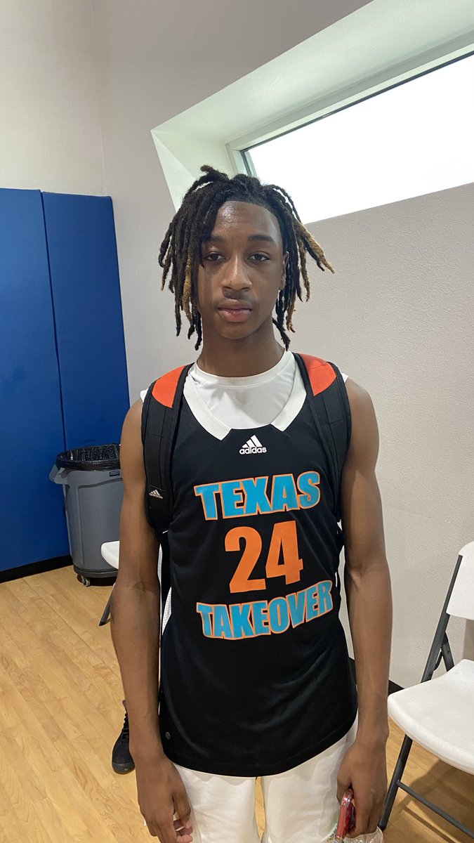 jrbevent's tweet photo. June Classic MVP     Herbert Goldsmith 

Wheatley HS

2026

15 PTS

@tr3skii or hgoldsmith24 ⁦@RcsSports⁩ ⁦@NelsonBrandSpor⁩ https://t.co/HBfEz4hABV