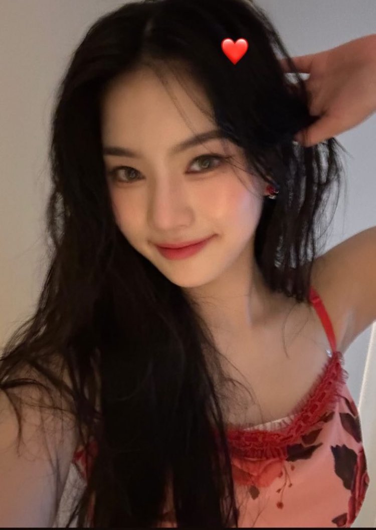 LCIFILE's tweet image. isamovingon instagram story

“#.Waterbomb 2024 Hong Kong”