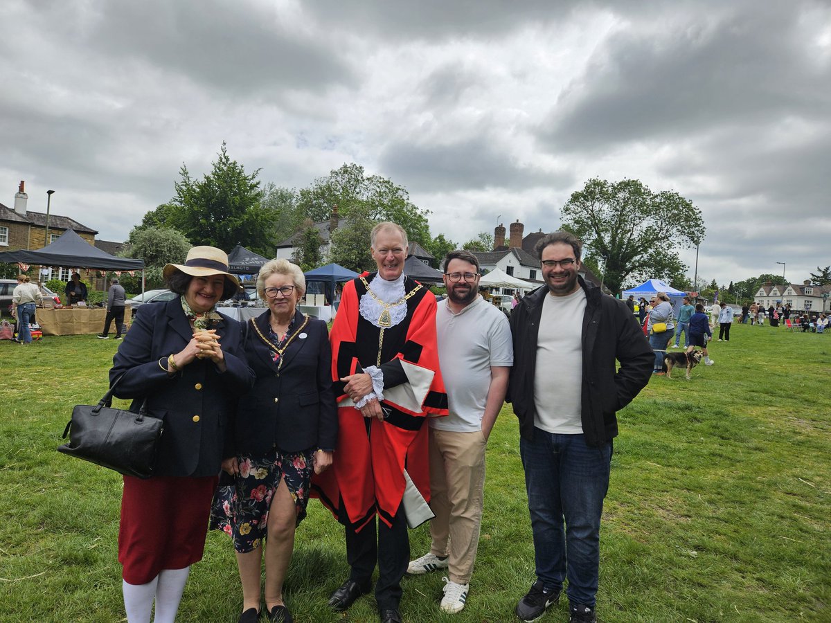Hayes & Coney Hall Councillors (@hayesconeyhall) on Twitter photo Thank you to the <a href="/MayorofBromley0/">Mayor of Bromley</a> David Jefferys for joining Councillors <a href="/JoshCW_politics/">Cllr. Josh Coldspring-White</a>, Alexa Michael and <a href="/ThomasFTurrell/">Thomas Turrell AM</a> in supporting Kestfest this afternoon. Was great to see so many local people enjoying the event. Thank you to the <a href="/MayorofBromley0/">Mayor of Bromley</a> David Jefferys for joining Councillors <a href="/JoshCW_politics/">Cllr. Josh Coldspring-White</a>, Alexa Michael and <a href="/ThomasFTurrell/">Thomas Turrell AM</a> in supporting Kestfest this afternoon. Was great to see so many local people enjoying the event.