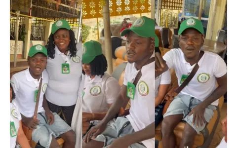UTILITY BLOG (@utility_blog1) on Twitter photo <a href="/instablog9ja/">Instablog9ja</a> Portable,a controversial Nigerian artist,is overjoyed after receiving the title of Godfather from the Single Mother's Association
He was spotted putting on a similar clothing as the ladies encircled him on all sides <a href="/instablog9ja/">Instablog9ja</a> Portable,a controversial Nigerian artist,is overjoyed after receiving the title of Godfather from the Single Mother's Association
He was spotted putting on a similar clothing as the ladies encircled him on all sides