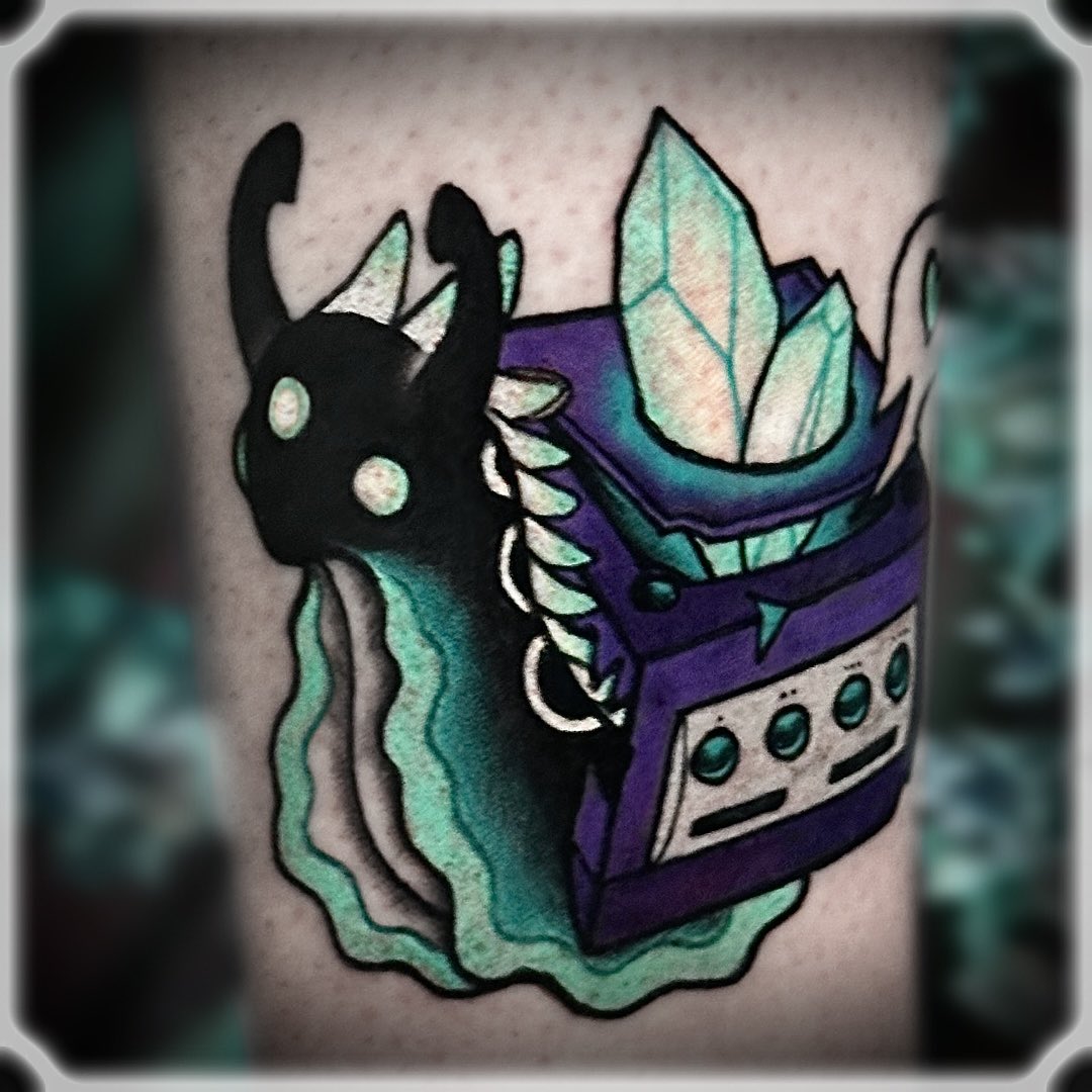 a.n.t.l.e.r tweet media