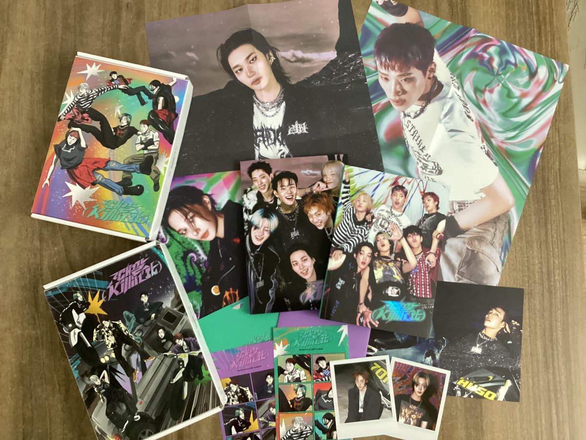 Happy mail !!
╰ from <a href="/l8drn/">teo!!🐶 | bot</a> 💕

💌 : Piwon başladığımdan beri o kadar almak istiyordum ki şu albümlerii pcleri tamamlamama rağmen jelatinli alıcaktım en sonunda ama trde buldumm çok çok mutluyum artık benimle ikisi de 😋😋