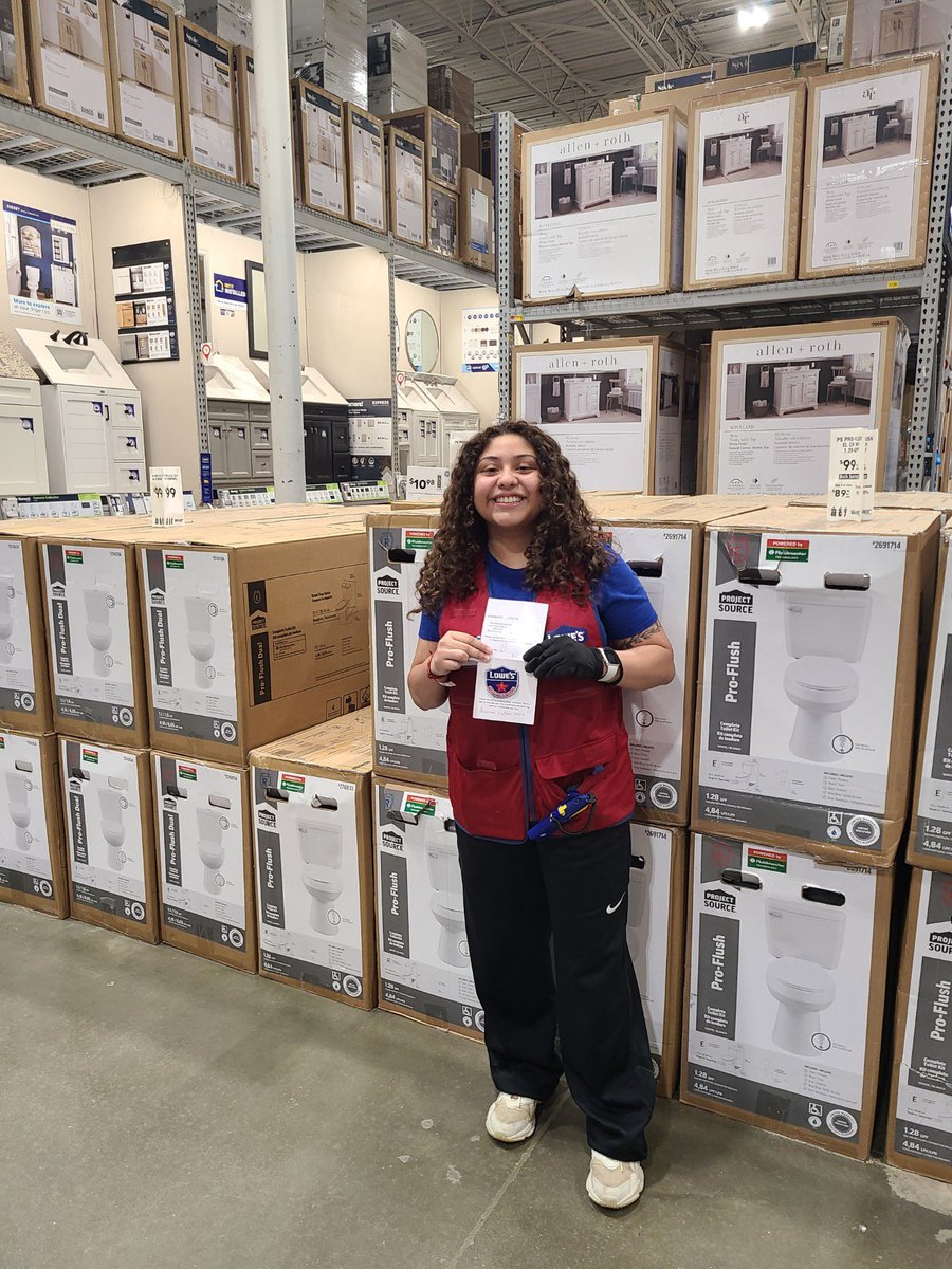 Jessica is so happy that she received recognition from <a href="/BenitoKomadina/">Benito.Komadina@Lowes</a> ! She can’t stop smiling! Well done, Jessica! <a href="/shuell_bill/">Bill Shuell</a> @meronH1290 <a href="/finchamMST1290/">Jody Fincham</a> @JCunninghamR1