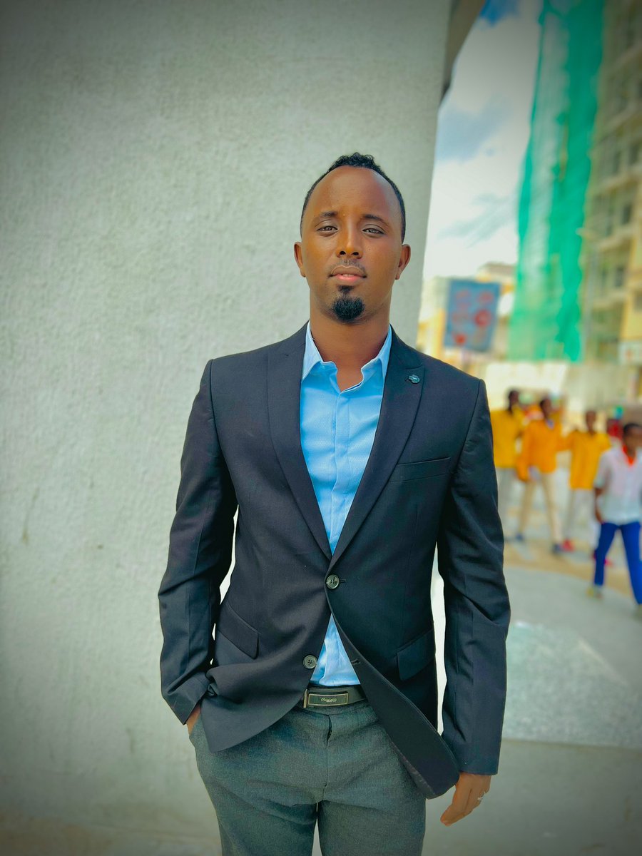 Maslax450's tweet photo. Hal eray igu dhiiragali https://t.co/3ign21fy1E