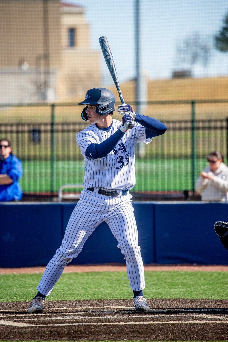 MarkHenning_3's tweet photo. I have decided to enter the transfer portal for my final year of eligibility. Thank you to UTSA for the opportunity provided to me last year. Excited for what’s next!

3.97 GPA
6’4” 
225 lbs. 
1B/OF
L/R https://t.co/hfngOW3CBo