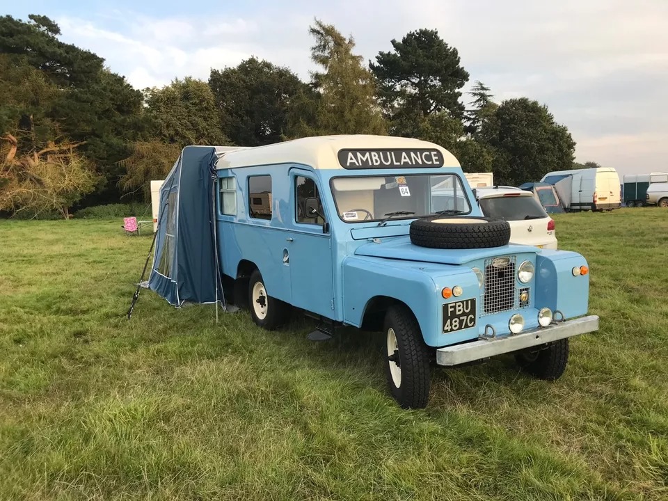LandyStore's tweet image. Ad: I saw this vehicle at a show last year and it's beautiful 💙
1965 Land Rover Series 2a Lomas Ambulance Camper Conversion
On eBay here --&amp;gt;&amp;gt; bit.ly/453XC1t

 #LandRoverSeries2a #LomasAmbulance #CamperConversion #ClassicCars #CarShow #VehicleSpotting