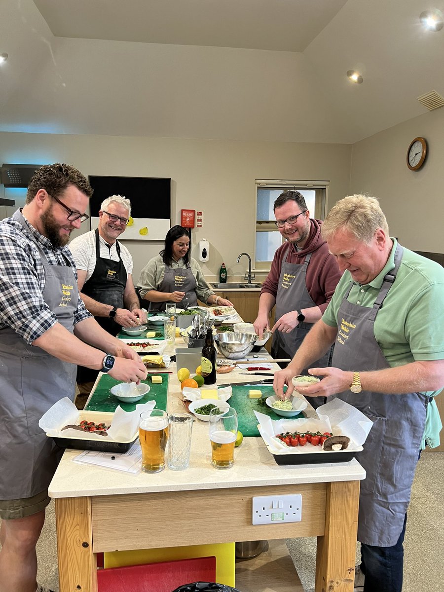 stephaniejmoon's tweet photo. Super #steakclass and @vietnamiseclass today @WoldsCookery @woldescapes with two super bunches of students and lots of great cookery x https://t.co/EtK3bBEpeL