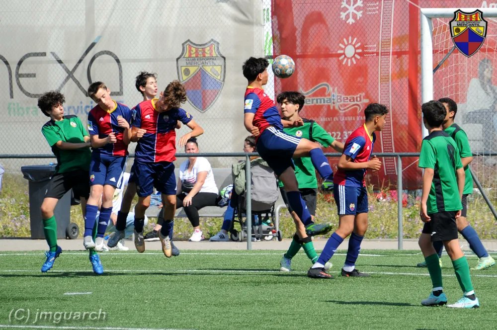 CEMercantil's tweet photo. 🔴🔵 INFANTIL "E"
🔵🔴
🏆2a Divisió
@CEMercantil 7 - @uesabadellenca 0.
⚽️⚽️ Moha
⚽️ Kang
⚽️ Biel
⚽️ Alex Ambite
⚽️ Joel
⚽️ Izan Parra
#CEMInfE https://t.co/xO2EY43sld