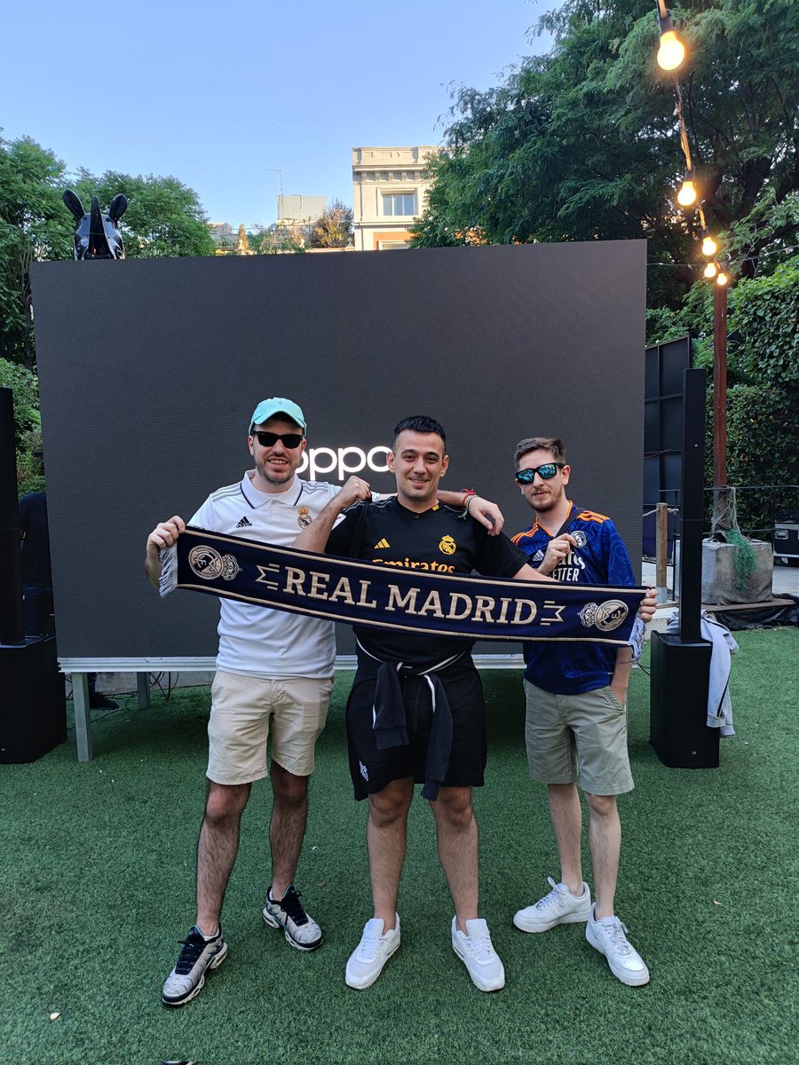 OPPO España tweet media