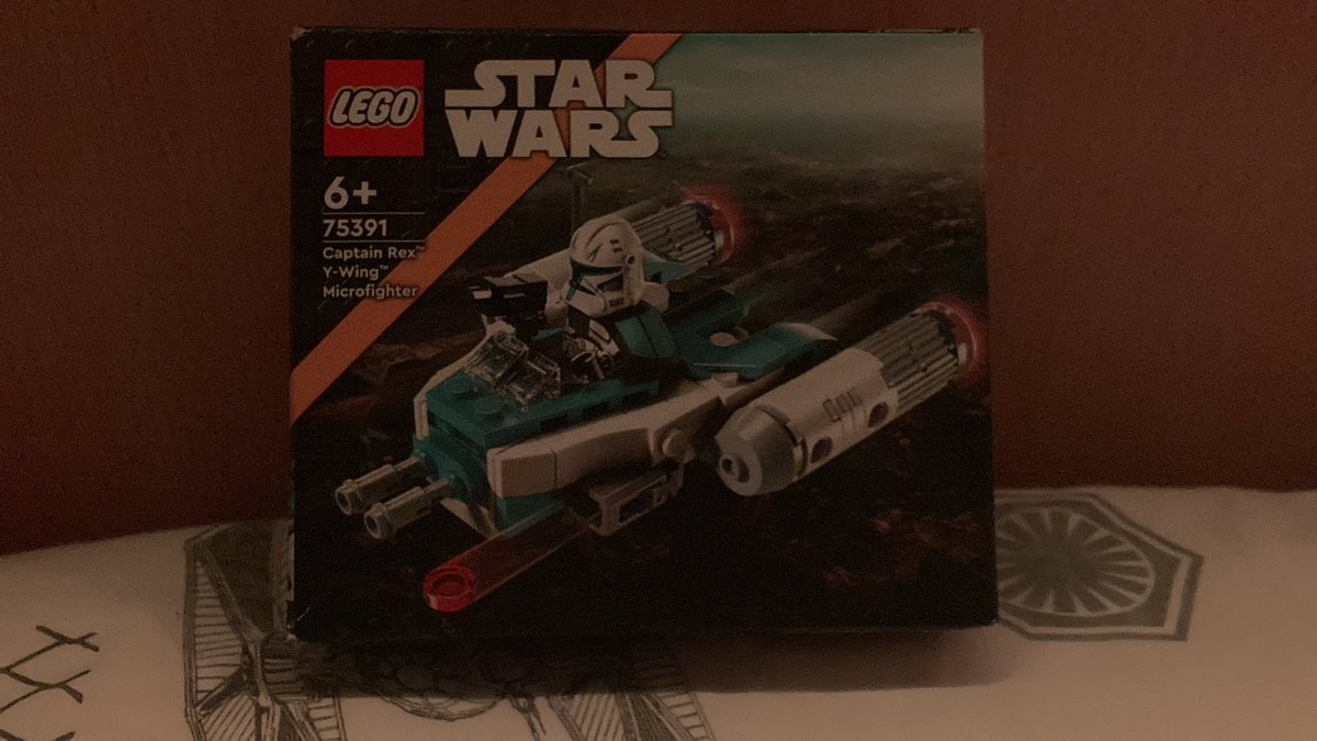 Pues nada lleva tiempo esperando tener a Rex en lego y justo hoy salía este set y me lo he pillado de una 😎🤙