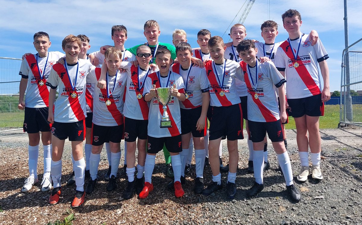 Fc2010s's tweet photo. Result:
We did it.....PJDYFL Division 3 Divisional Plate winners 🏆 🎉🎉
Great game finished 2-2 and settled by penalties when boys kept their nerve.

Absolutely delighted for the squad after a great season to lift some silverware #MonTheBankies ⚽️🔴⚪️⚫️⚽️ https://t.co/yxiJevdRJq