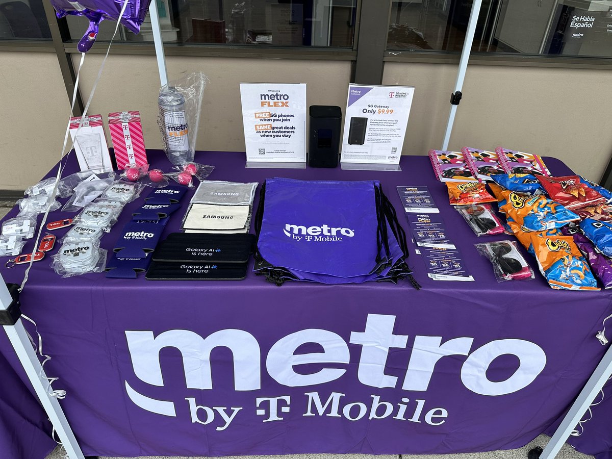 Metro by T-Mobile Customer Appreciation at Parkland, WA today!
Come on by and get your Metro Flex on!!
<a href="/gracewang22/">grace wang</a> <a href="/JamesLeeWW/">James Lee</a>