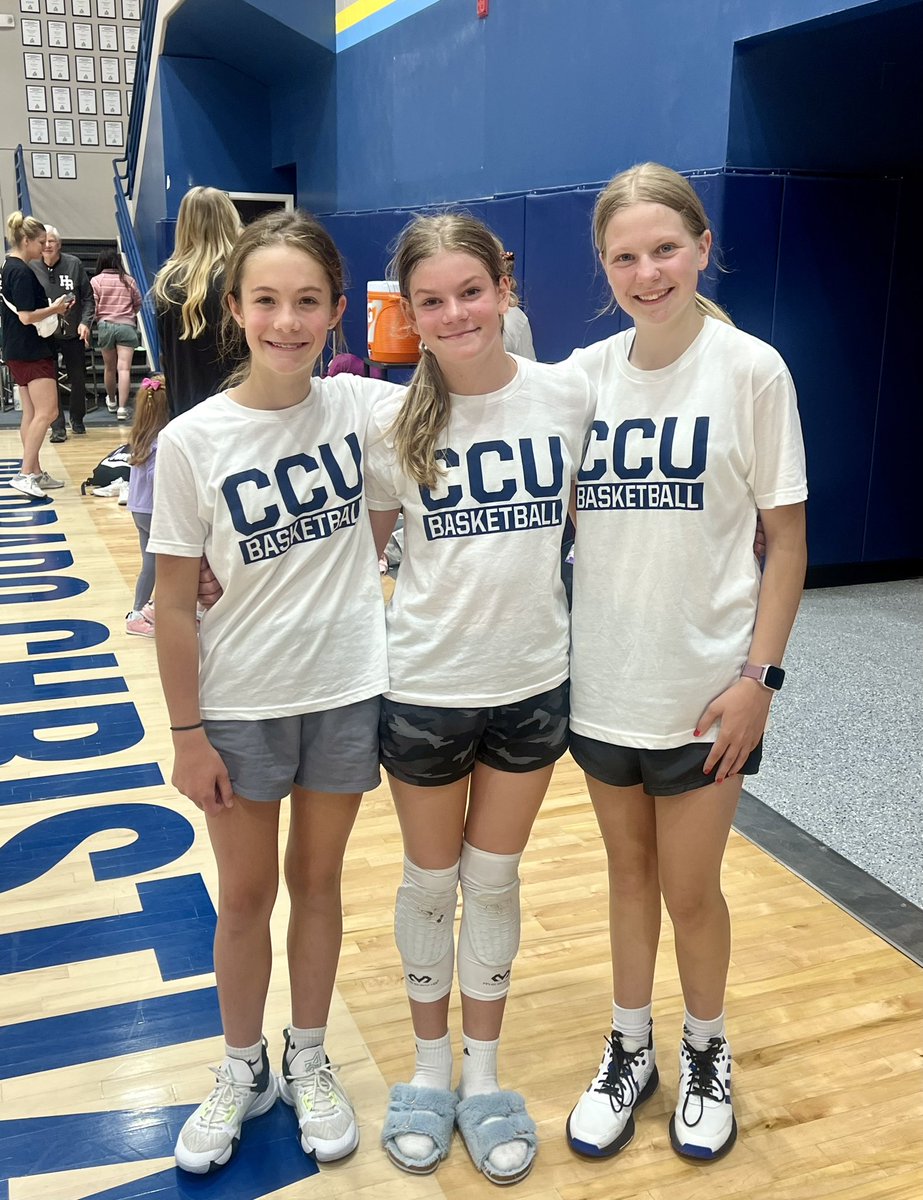 FuesselSherry's tweet image. Another great year of @ccu_wbb camp!  Proud of Ellie for winning the ‘Effort’ award.  You can always control your effort!  Thank you for continuing to teach Faith, Family, Basketball @TheCoachDitt