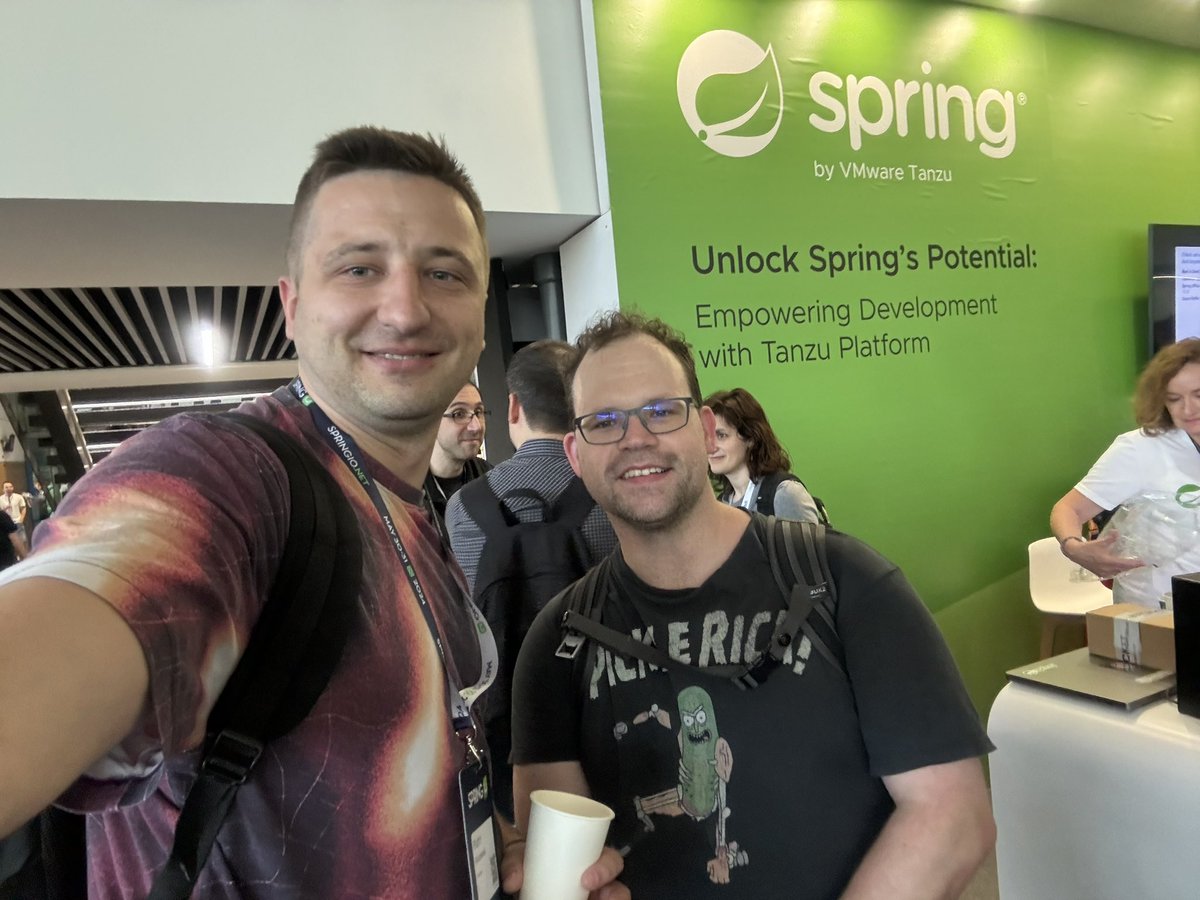 _piotrooo's tweet image. Why didn’t this photo win the photo contest at @spring_io? I have no idea, but I have some thoughts. I should have sent it. Next time, @starbuxman, I promise.