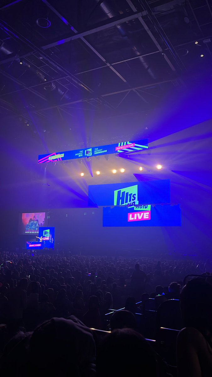 DanielDuffield0's tweet image. #HitsRadioLive @hitsradiouk @hitsradiolv you wouldn’t know we are excited for @BeckyHill !!!🤩