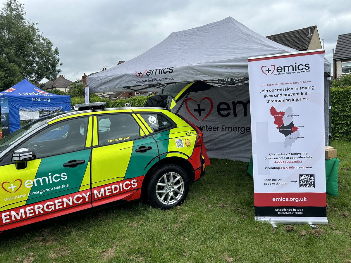 A great day at the South Normanton emergency services day <a href="/EMICS999/">EMICS</a> thanks to all that came over to say hello 🙏