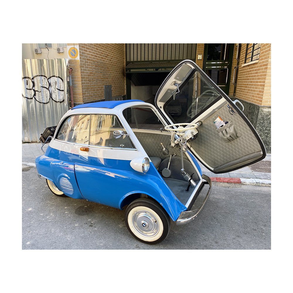Less is more. 👏

Love the Microlino electric car. The design is highly inspired by the BMW Isetta back in the late 50s.