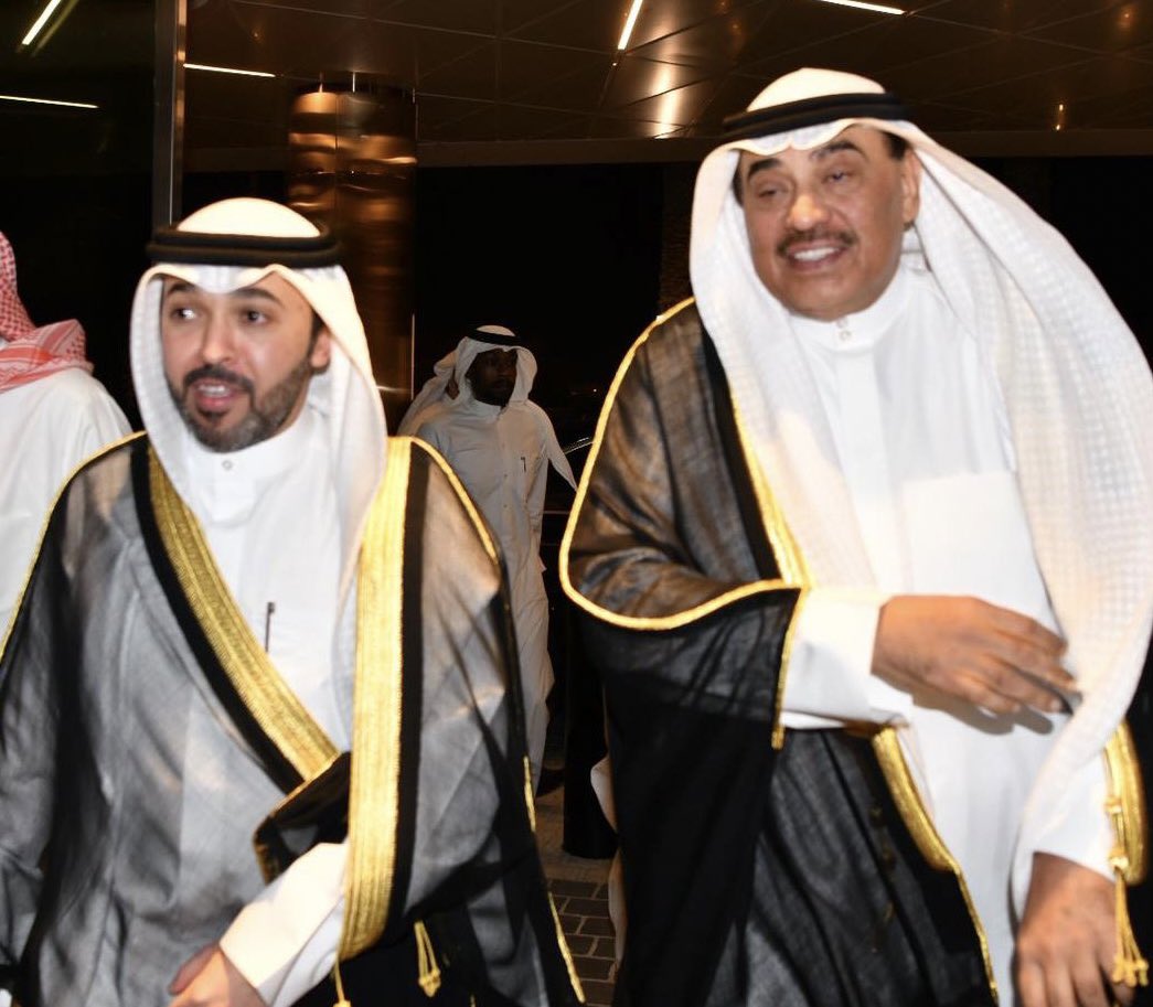 (إن خير من استأجرت القوي الأمين)

أبارك لسمو الشيخ صباح الخالد 
تزكيتة ولياً للعهد

ونسأل اللة العلي القدير ان يوفقه ويسدد خطاه لرفعة الوطن ونهضته وازدهاره

مبروك للكويت

#صباح_الخالد
#ولي_العهد