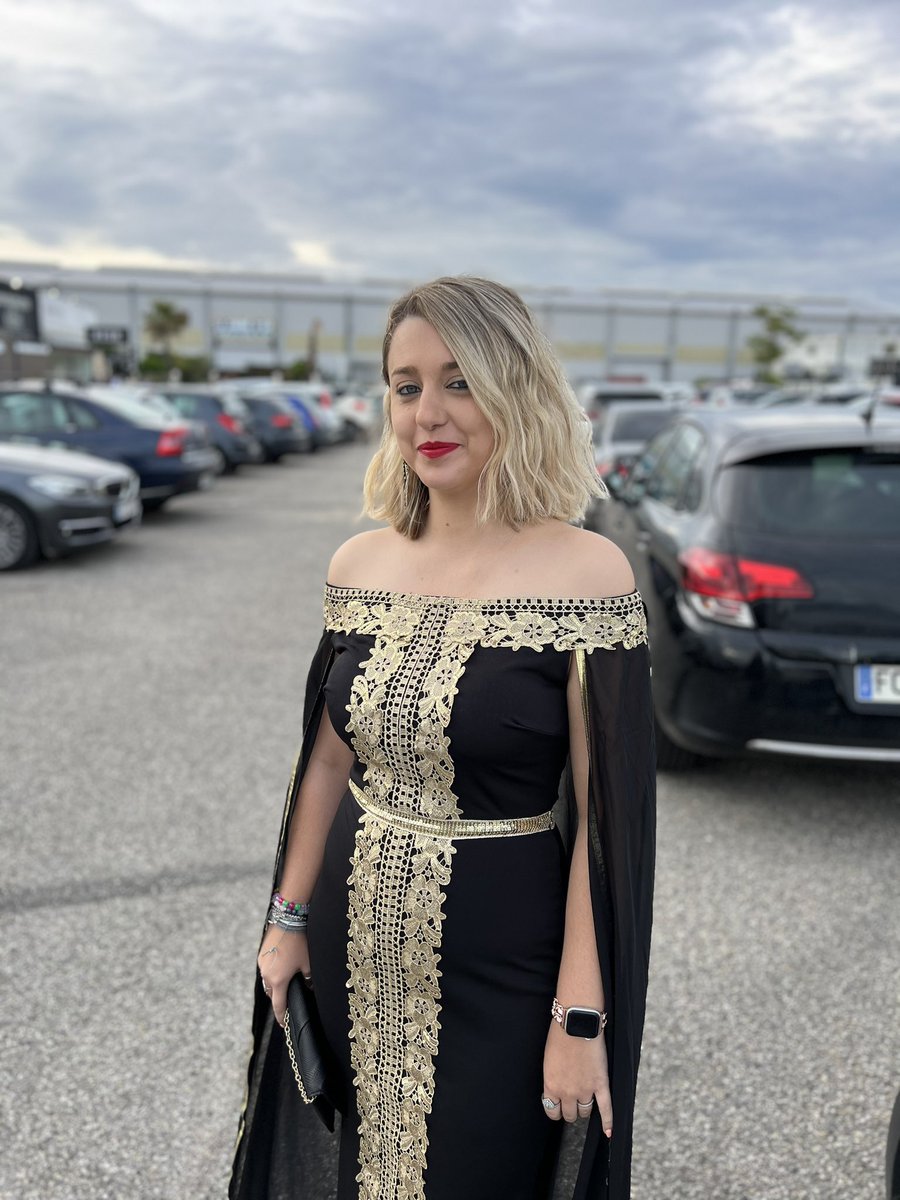 PapaHeroo's tweet photo. Mdrr en vrai c’était pas la meilleure photo mais vas-y j’ai la meilleure femme 🥰 https://t.co/YY4zpdMS4h