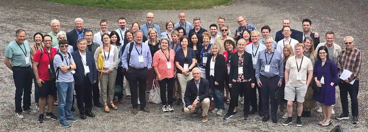 Dr. Thompson was invited to participate in the Nobel symposium 'TGF-β Family: Future Frontiers in Medicine and Physiology' that took place at Bergendal, Sweden 🇸🇪, from the 27th to the 30th of May. 👏