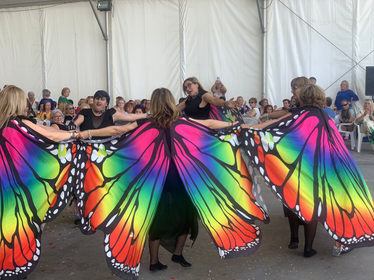 La responsable del <a href="/IAMJunta/">Instituto Andaluz de la Mujer</a>, <a href="/angeles_isac/">Ángeles Isac García</a>, ha asistido en Navas de San Juan al XIV Encuentro Comarcal de Asociaciones del Condado organizado por la Asociación de Mujeres “Stella”.

14 asociaciones de la comarca se han dado cita en este evento.