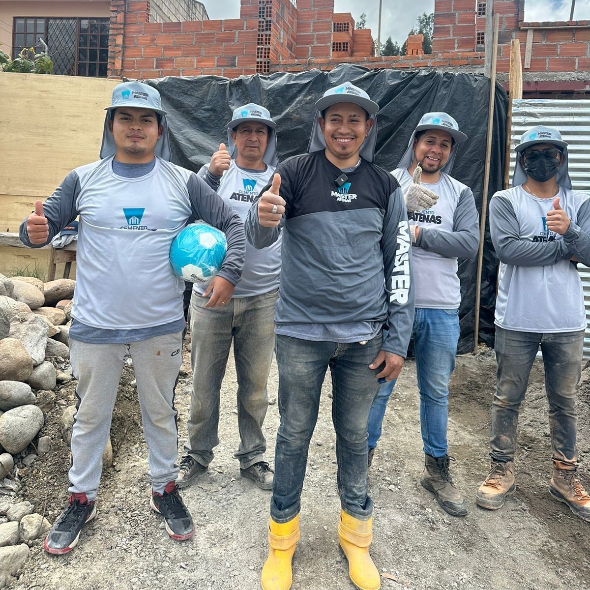 MASTER OLIMPIADAS ATENAS

<a href="/CementoAtenas/">Cemento Atenas</a> presenta por primera vez en #Cuenca un evento exclusivo para maestros de obra que entregará premios en efectivo a las cuadrillas ganadoras.

El evento se desarrollará el sábado 13 de julio en el cuartel Cayambe de 08h00 a 13h00 y estará