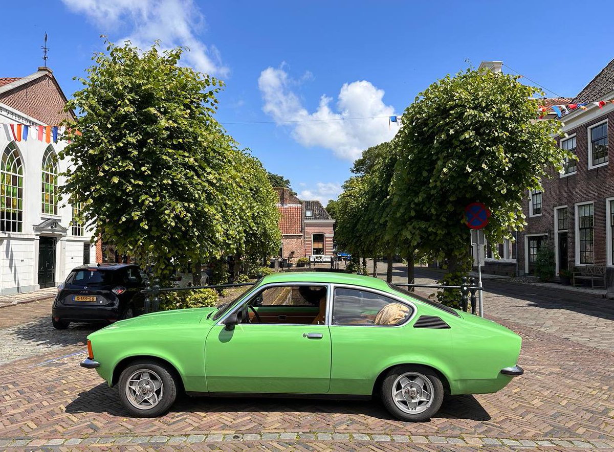 The green bean is back on the road! 💚 

A restoration project I took on with my dad in 2019, it took a little longer than expected haha. But here we are! Not done yet, but at least Fred is now road legal 👌 just in time for the summer season! 

It’s an Opel Kadett C from ‘78.