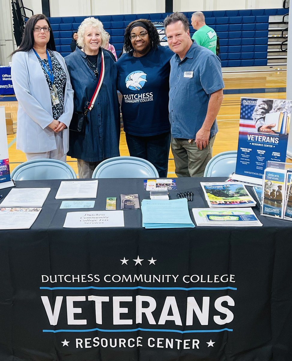 #TeamDidi is proud to partner with <a href="/RepPatRyanNY/">Rep. Pat Ryan</a> for today’s terrific #VeteranResourceFair <a href="/SUNY_Dutchess/">Dutchess Community College</a> and to meet the leadership  of the new <a href="/Active_Minds/">Active Minds</a> chapter on campus!